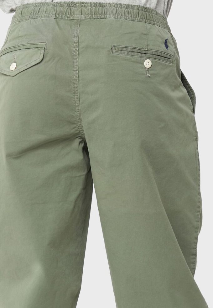 Grüne Herren-Chinohose mit Kordelzug und entspannter Passform von Ralph Lauren