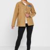 Khakifarbene Ralph Lauren Button-Down-Hemden mit Taschendetail für Damen